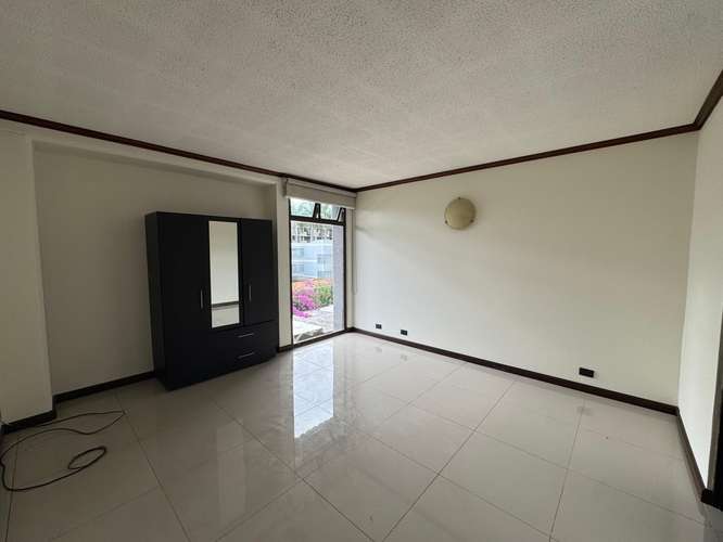 Se Alquila Apartamento en La Uruca  - Imagen 8