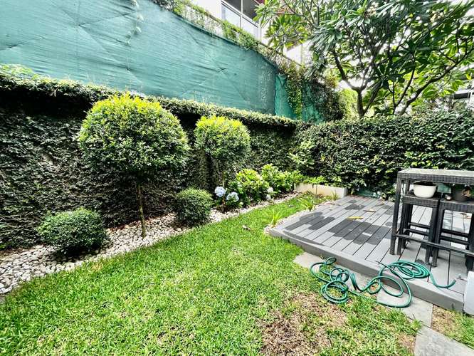 SANTA ANA! MODERNA CASA TIPO TOWNHOUSE DE 2 HAB/2BAÑOS/LÍNEA BLANCA/JARDIN/2PARQUEOS - Imagen 2