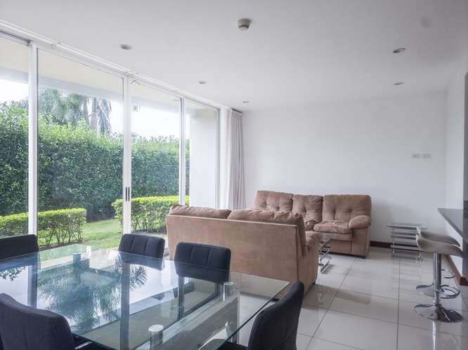 Apartamento DE LUJO  Escazu  2 HAB con JARDIN - Imagen 3