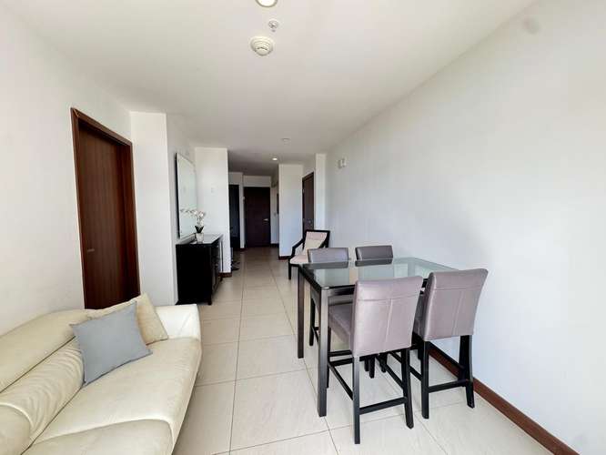 APARTAMENTO EJECUTIVO AMOBLADO EN ALQUILER EN VÍA NATURA, CURRIDABAT | 2 HABITACIONES | 80 M²