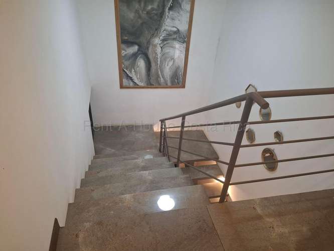 CASA CONTEMPORÁNEA EN VENTA SAN ISIDRO DE CORONADO / 5 HABITACIONES / 4 BAÑOS / 3 PARQUEOS - Imagen 10