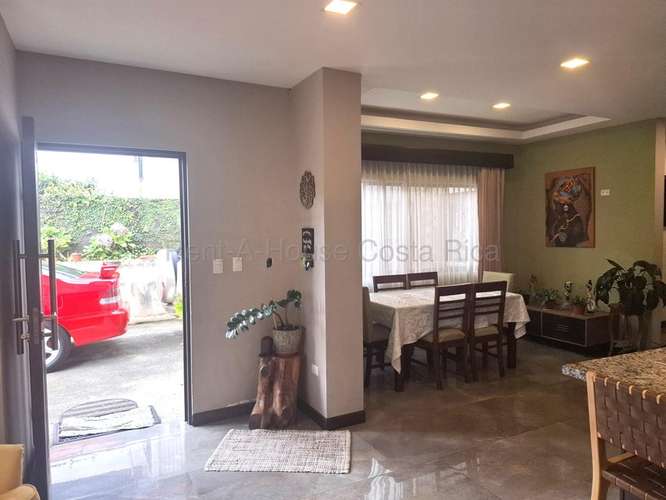 CASA CONTEMPORÁNEA EN VENTA SAN ISIDRO DE CORONADO / 5 HABITACIONES / 4 BAÑOS / 3 PARQUEOS - Imagen 2