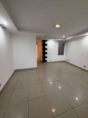 APARTAMENTO EN ALQUILER EN LA URUCA - Imagen 2