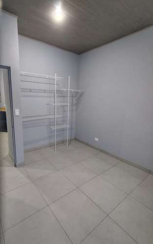 SON 3 APARTAMENTOS - Imagen 14