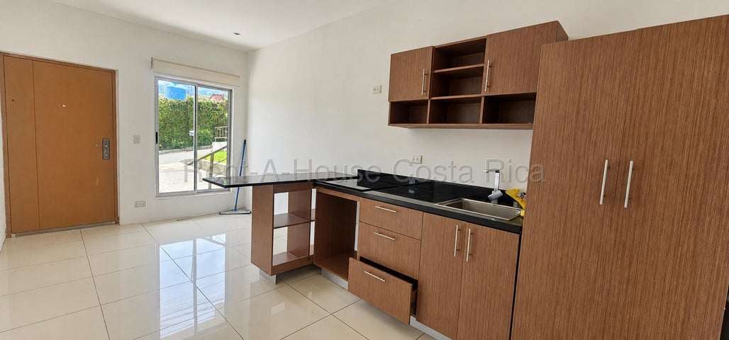 Venta de Apartamento en Piedades de Santa Ana.  - Imagen 8