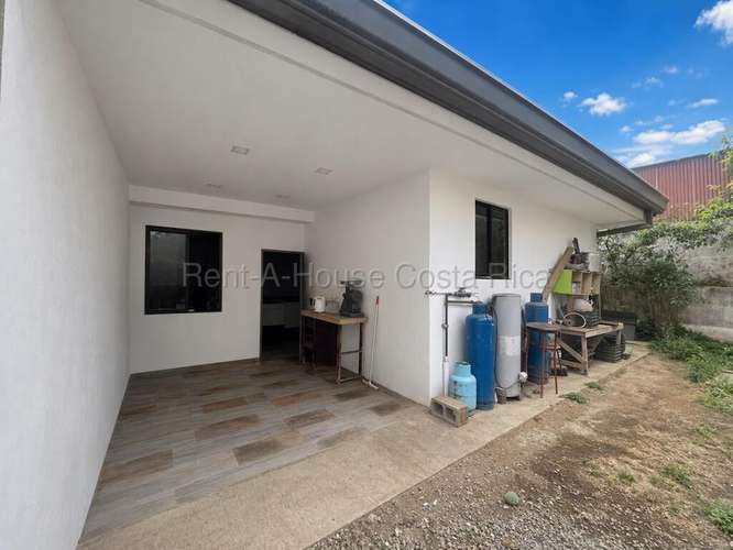 Exclusiva casa contemporánea de 5 habitaciones en San Isidro de Coronado con cochera para 3 vehículos - Imagen 18