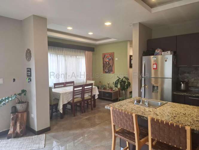 Exclusiva casa contemporánea de 5 habitaciones en San Isidro de Coronado con cochera para 3 vehículos - Imagen 6