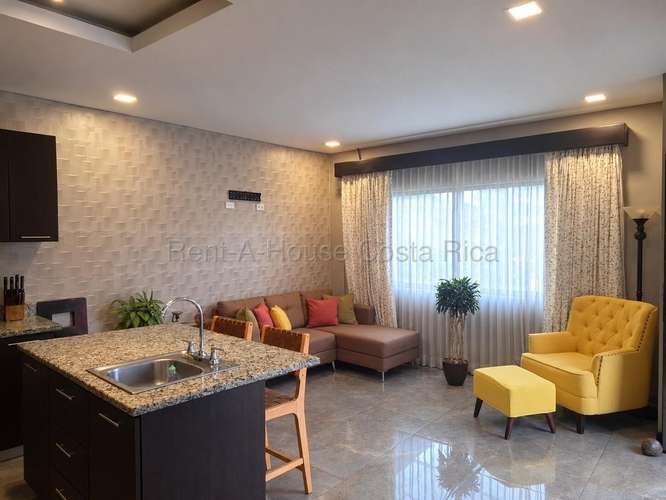 Exclusiva casa contemporánea de 5 habitaciones en San Isidro de Coronado con cochera para 3 vehículos - Imagen 5