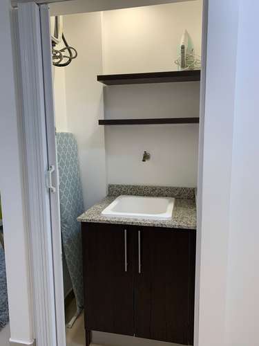 Apartamento en edificio privado, Sabana Norte 450.000