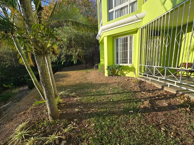 Apartamento amoblado, piscina en Alto de las Palomas $1250