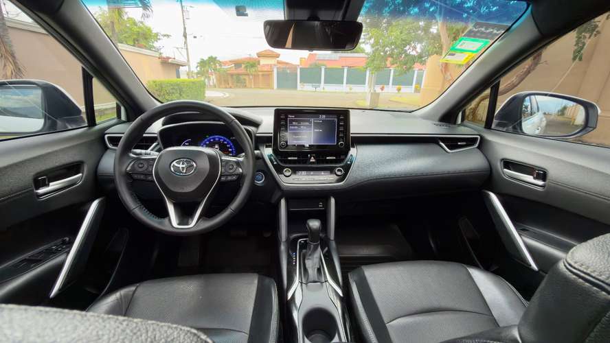  TOYOTA COROLLA CROSS HYBRID 2022 | 50 MIL KM | CUERO | SUNROOF | RÉCORD AGENCIA - Imagen 14