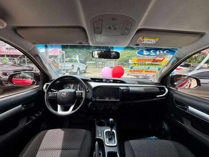 TOYOTA HILUX-2024-AUTO-TDI- - Imagen 6