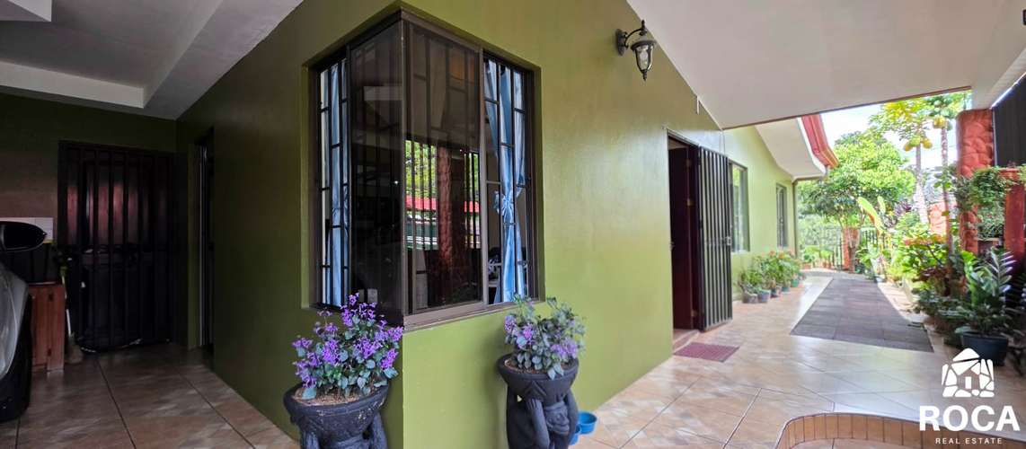 Linda casa en venta en Residencial villas del sur PZ