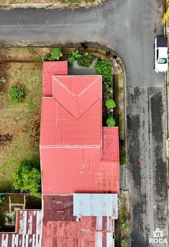 Linda casa en venta en Residencial villas del sur PZ
