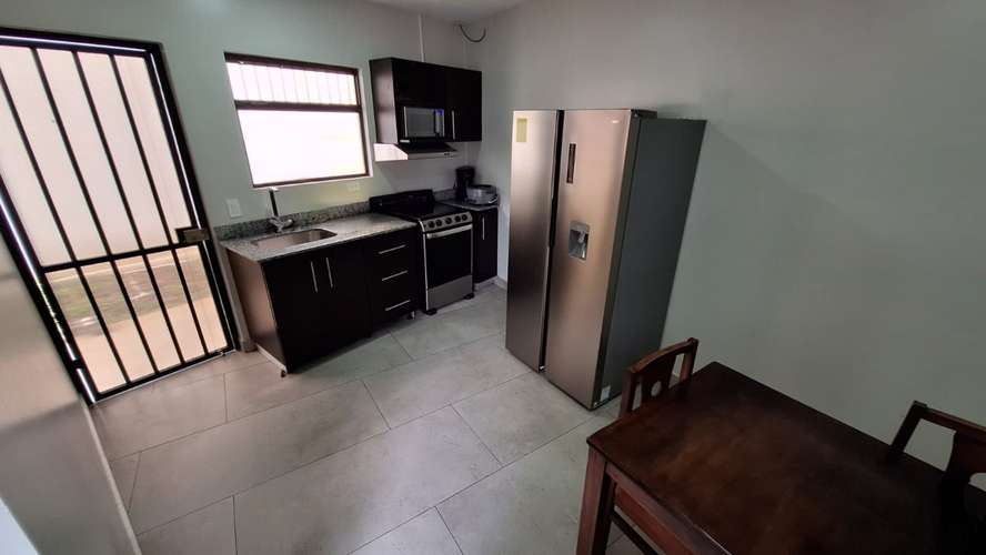 Edificio de Habitaciones Se Vende, Tejar del Guarco, Cartago. GQC