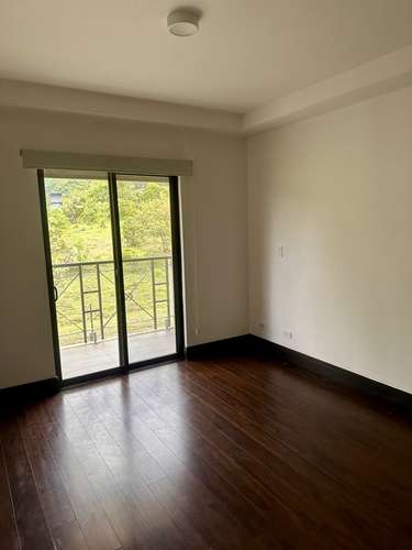 ALQUILER DE APARTAMENTO 110m2 CONDOMINIO EN BRASIL DE MORA