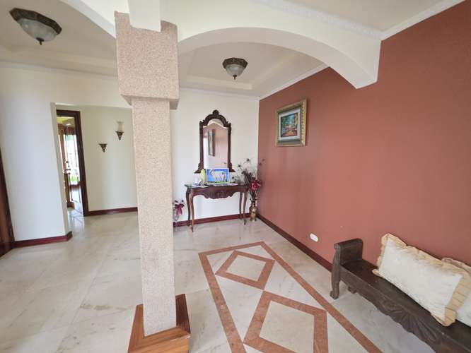 VENTA DE ESPECTACULAR CASA EN ALTAMONTE - Imagen 9