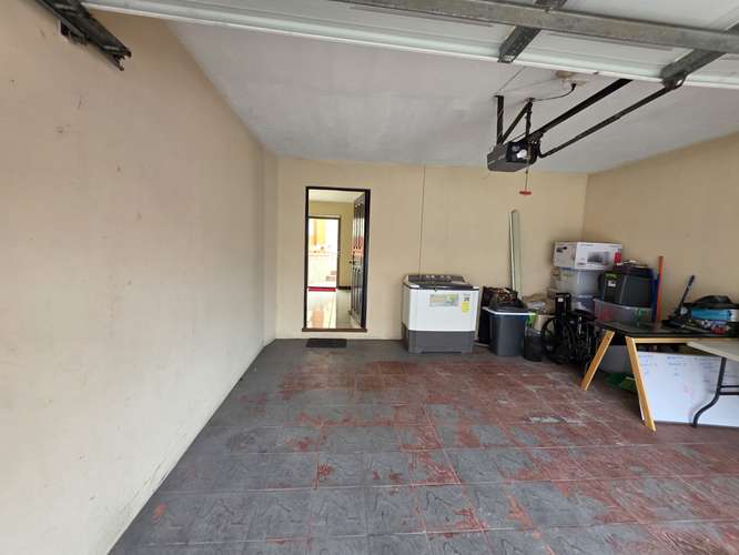 Venta de Casa + Apartamento Esquinera en Sabanilla Montes de Oca - Imagen 3