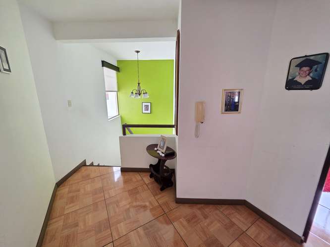 Venta de Casa + Apartamento Esquinera en Sabanilla Montes de Oca - Imagen 14