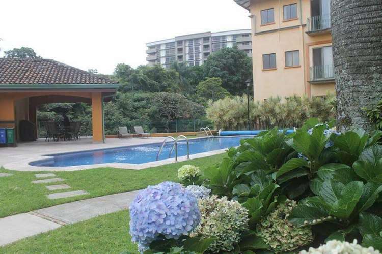 Venta apartamento en condominio, San Rafael de Escazú, a 3 minutos de Escazú Village!