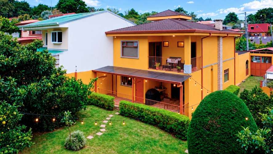 Venta de casa independiente en Los Angeles de San Rafael de Heredia