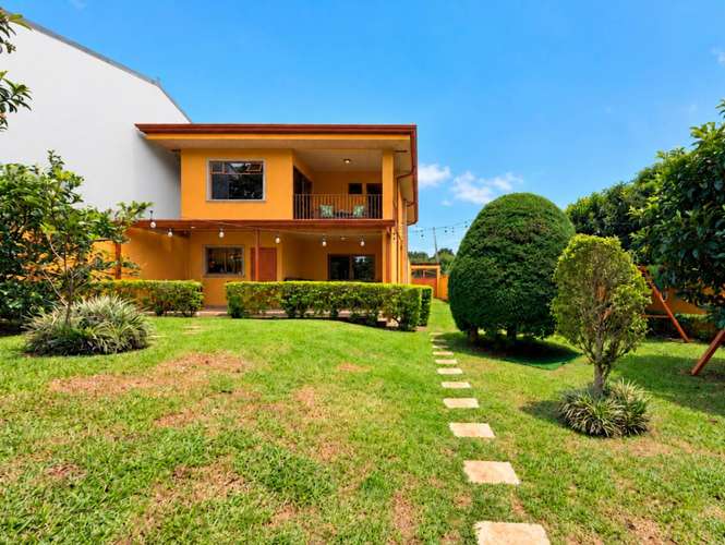 Venta de casa independiente en Los Angeles de San Rafael de Heredia - Imagen 3