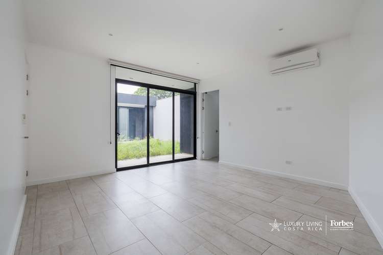 21443 - Casa 3 habitaciones, un nivel con jardín y piscina, Santa Ana - Imagen 14