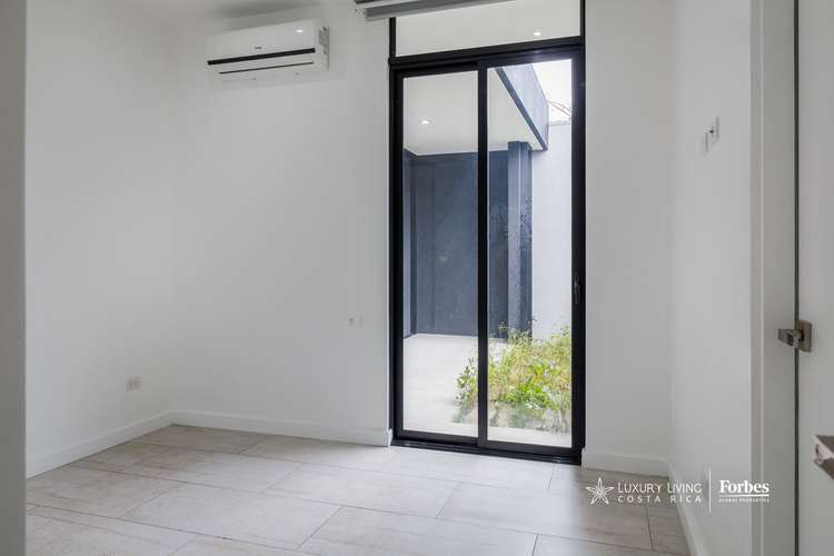 21443 - Casa 3 habitaciones, un nivel con jardín y piscina, Santa Ana - Imagen 8