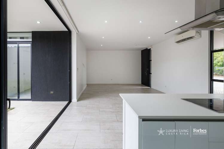 21443 - Casa 3 habitaciones, un nivel con jardín y piscina, Santa Ana - Imagen 3