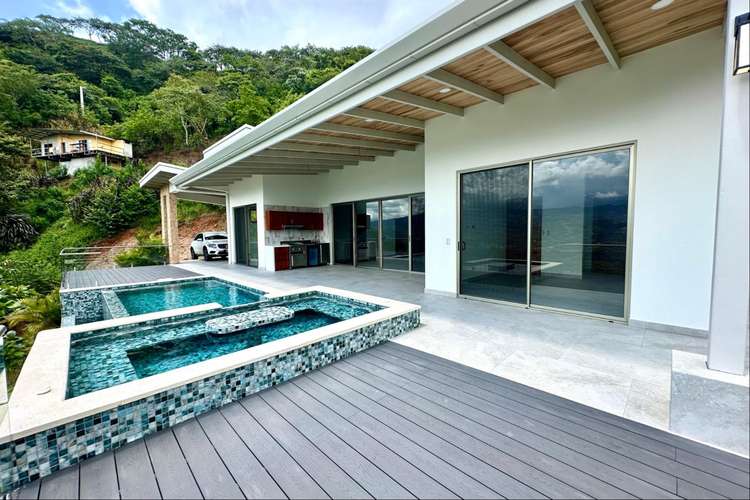 Venta casa con vista panorámica, Las Rocas, Escobal, Atenas (FAU)  - Imagen 2