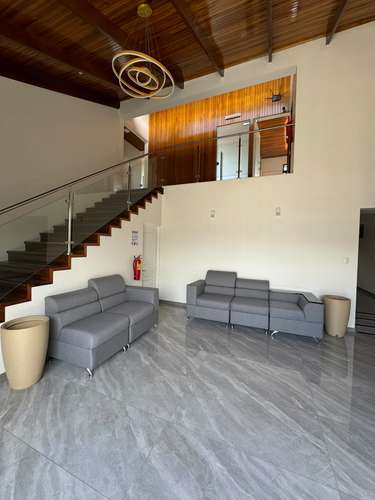OFICINAS EN ALQUILER – TARAS, CARTAGO