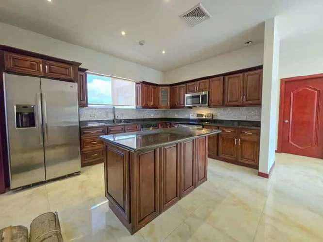 APARTAMENTO AMUEBLADO DE 3 HABIT. CON TERRAZA EN SAN RAFAEL ESCAZU - Imagen 13