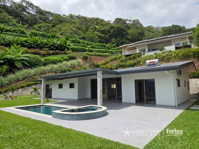 21578 - Residencia contemporánea en comunidad cerrada con piscina y jacuzzi, Atenas - Imagen 15