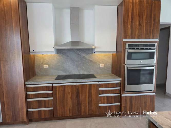 21578 - Residencia contemporánea en comunidad cerrada con piscina y jacuzzi, Atenas - Imagen 6