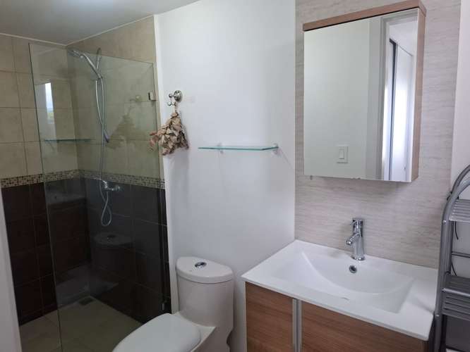 Apartamento a la venta en condominio en la Valencia, Heredia. - Imagen 11