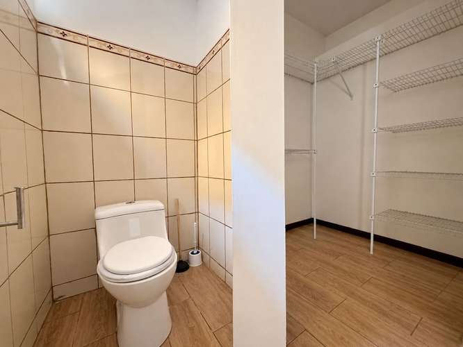 Venta de casa - Remate Bancario! en Residencial en San Vicente de Moravia - Imagen 10