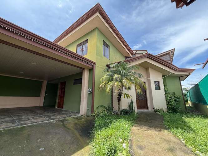 Venta de casa - Remate Bancario! en Residencial en San Vicente de Moravia - Imagen 1
