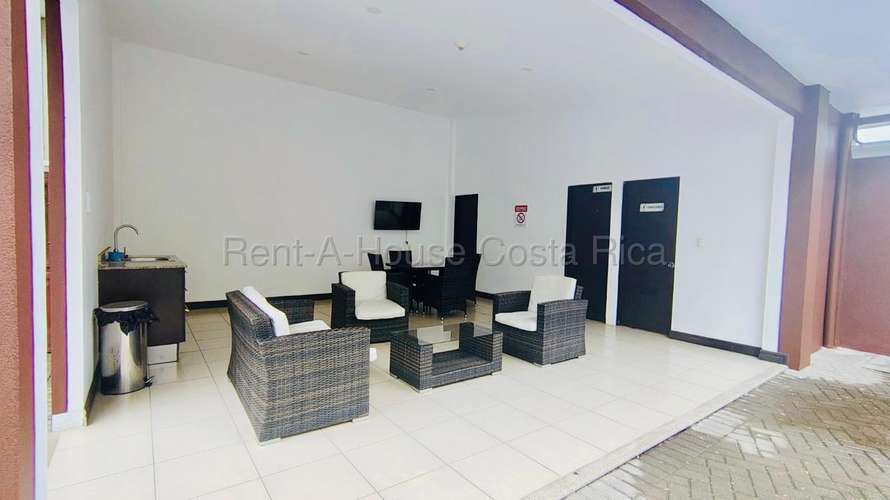 Moderno apartamento de 2 dormitorios en San Sebastián con piscina y seguridad 24 horas - Imagen 19