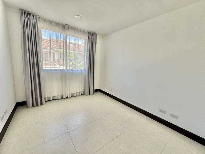 Condominio espacioso con patio y multiples amenidades - Imagen 10