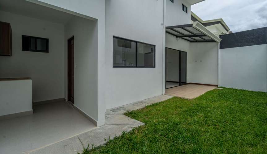 Venta de casa nueva en Condominio Distrito San Juan - Imagen 4