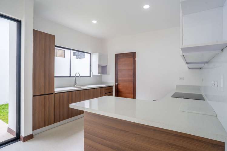 Venta de casa nueva en Condominio Distrito San Juan - Imagen 2