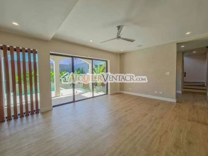 LUJOSA CASA AMUEBLADA DE 406 M2 CON PISCINA PROPIA EN JABONCILLOS - Imagen 10