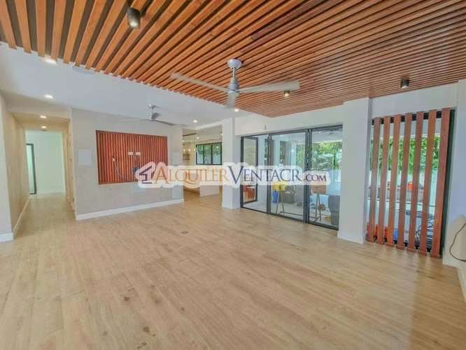 LUJOSA CASA AMUEBLADA DE 406 M2 CON PISCINA PROPIA EN JABONCILLOS - Imagen 2