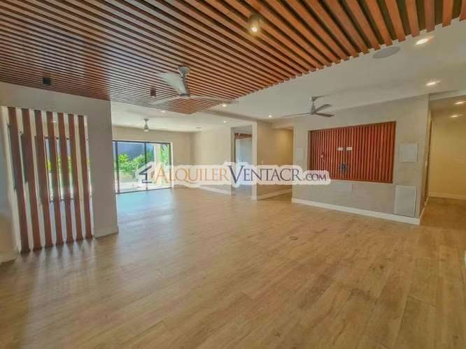 LUJOSA CASA AMUEBLADA DE 406 M2 CON PISCINA PROPIA EN JABONCILLOS - Imagen 5