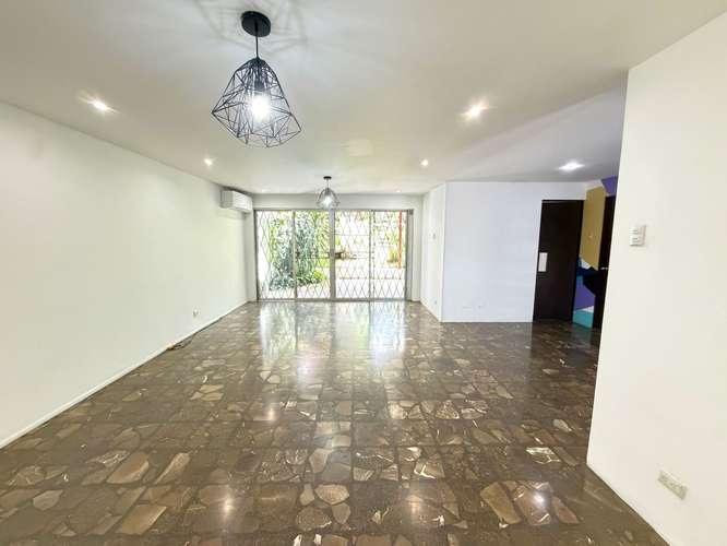 Alquiler Amplio Espacio para Oficinas de 4 Niveles en San Pedro (FV) - Imagen 5
