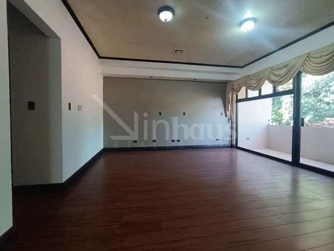 Venta de casa con 3 parqueos en condominio en la Riviera de Belen  - Imagen 6