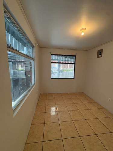 Moderno y Seguro Apartamento en Aserri, frente a la Clinica - Imagen 3