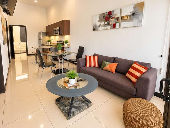 APARTAMENTO AMUEBLADO EN ALQUILER SANTA ANA CENTRO | ÚLTIMO PISO | 2 PARQUEOS + BODEGA - Imagen 6