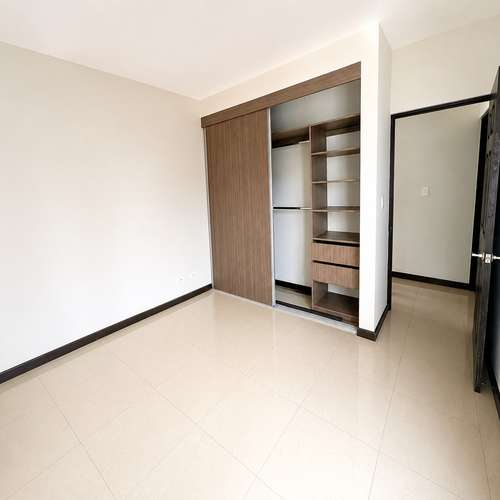 Apartamento amoblado en alquiler – Condominio Vista Verde, Alajuela