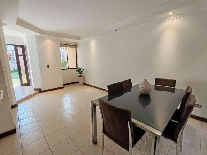 Se alquila apartamento con línea blanca en Guachipelín de Escazú. DISPONONIBLE 03 DE NOVIEMBRE. - Imagen 2